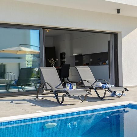 Villa Marlene, Walking Distance To Coral Beach! Pégeia Exteriör bild