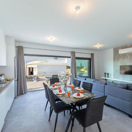 Villa Marlene, Walking Distance To Coral Beach! Pégeia Exteriör bild