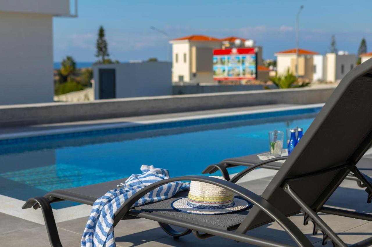 Villa Marlene, Walking Distance To Coral Beach! Pégeia Exteriör bild