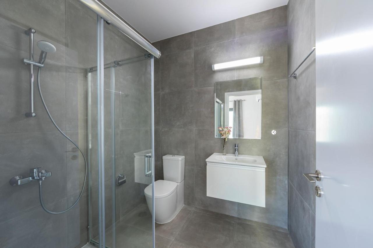 Villa Marlene, Walking Distance To Coral Beach! Pégeia Exteriör bild
