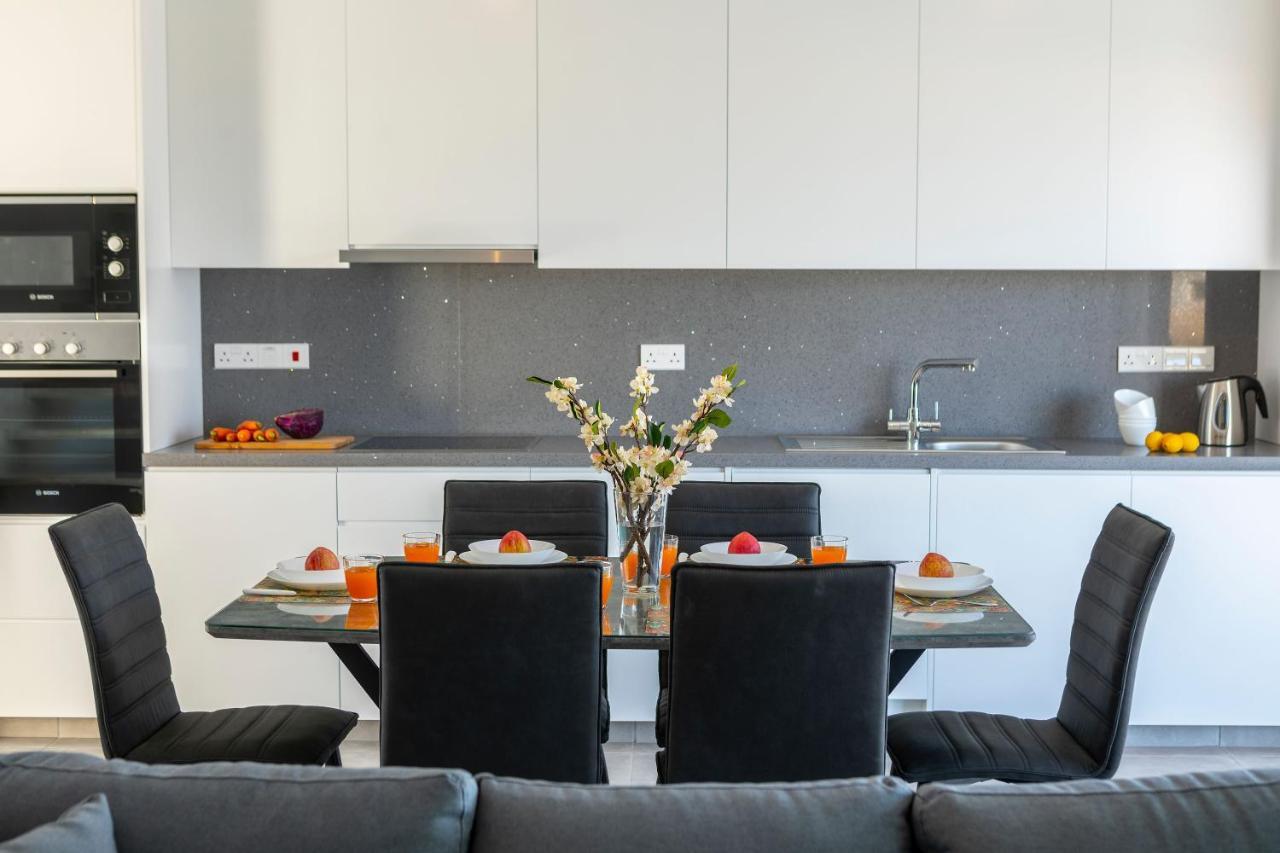 Villa Marlene, Walking Distance To Coral Beach! Pégeia Exteriör bild